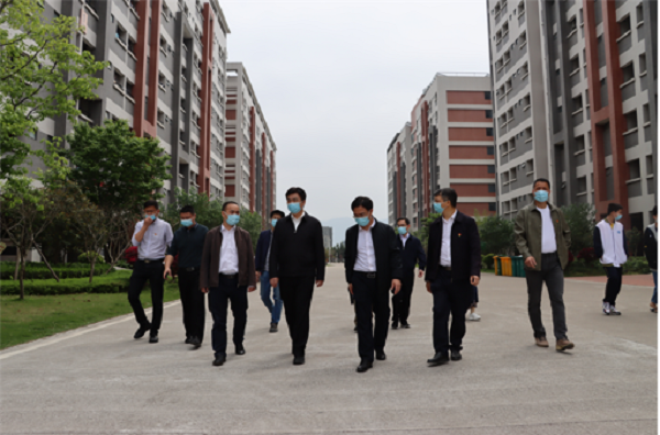 竞彩网
党组书记、厅长孔繁军实地检查指导福建技师学院疫情防控工作